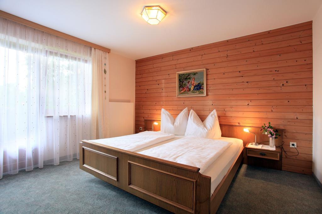 ヴェステンドルフHaus Glanzernアパートメント 部屋 写真